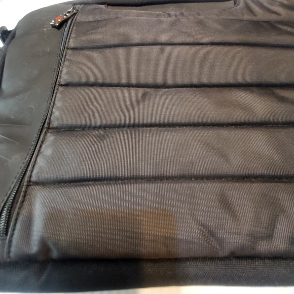 Wenger Swiss Gear  17" Laptop Bag / Case w Strap Black Nice Condition - Picture 13 of 14